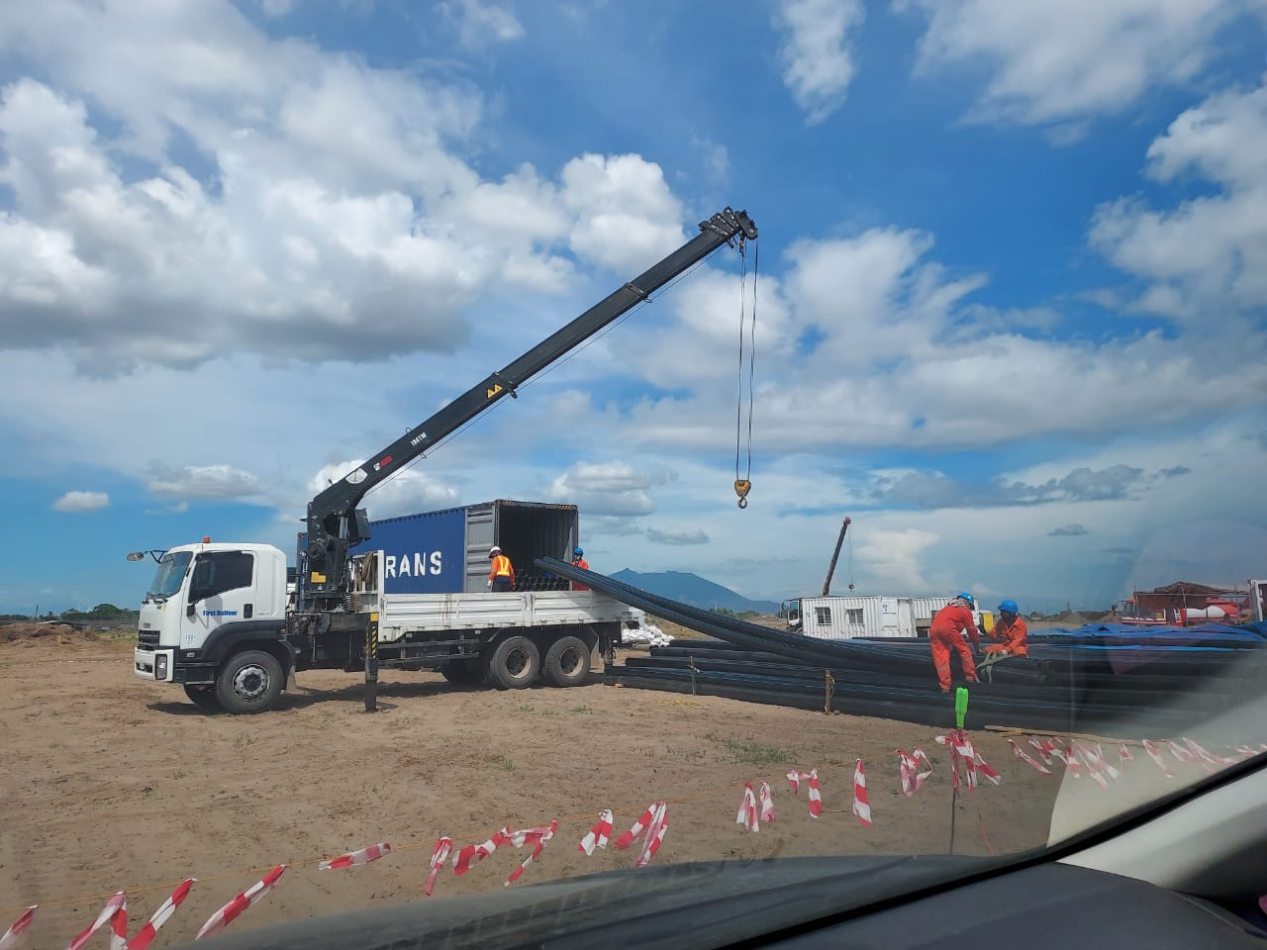 HDPE Pipe Transport and Supply for Infrastructure Project