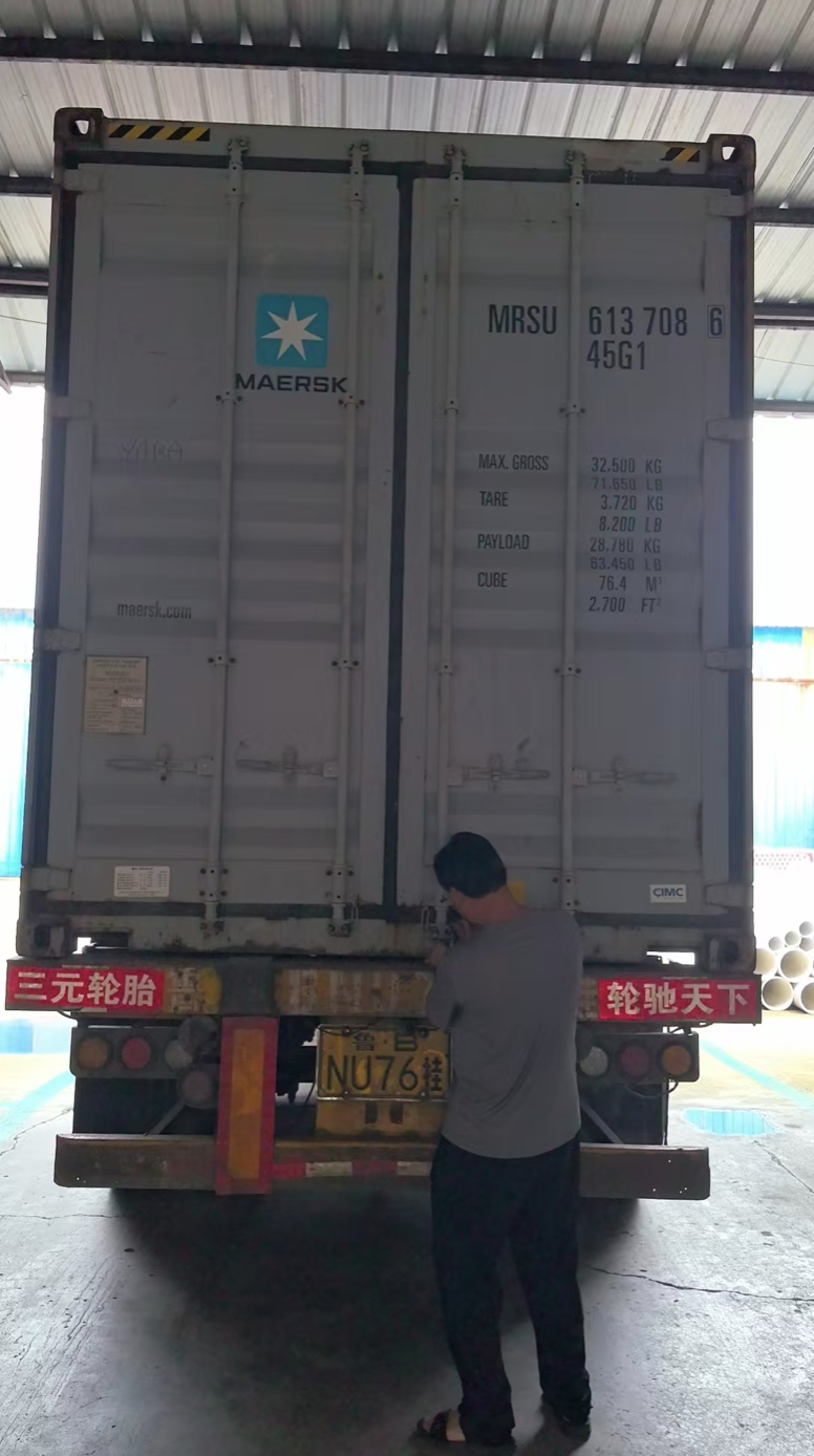 Sealing the container doors before shipment to the Seychelles